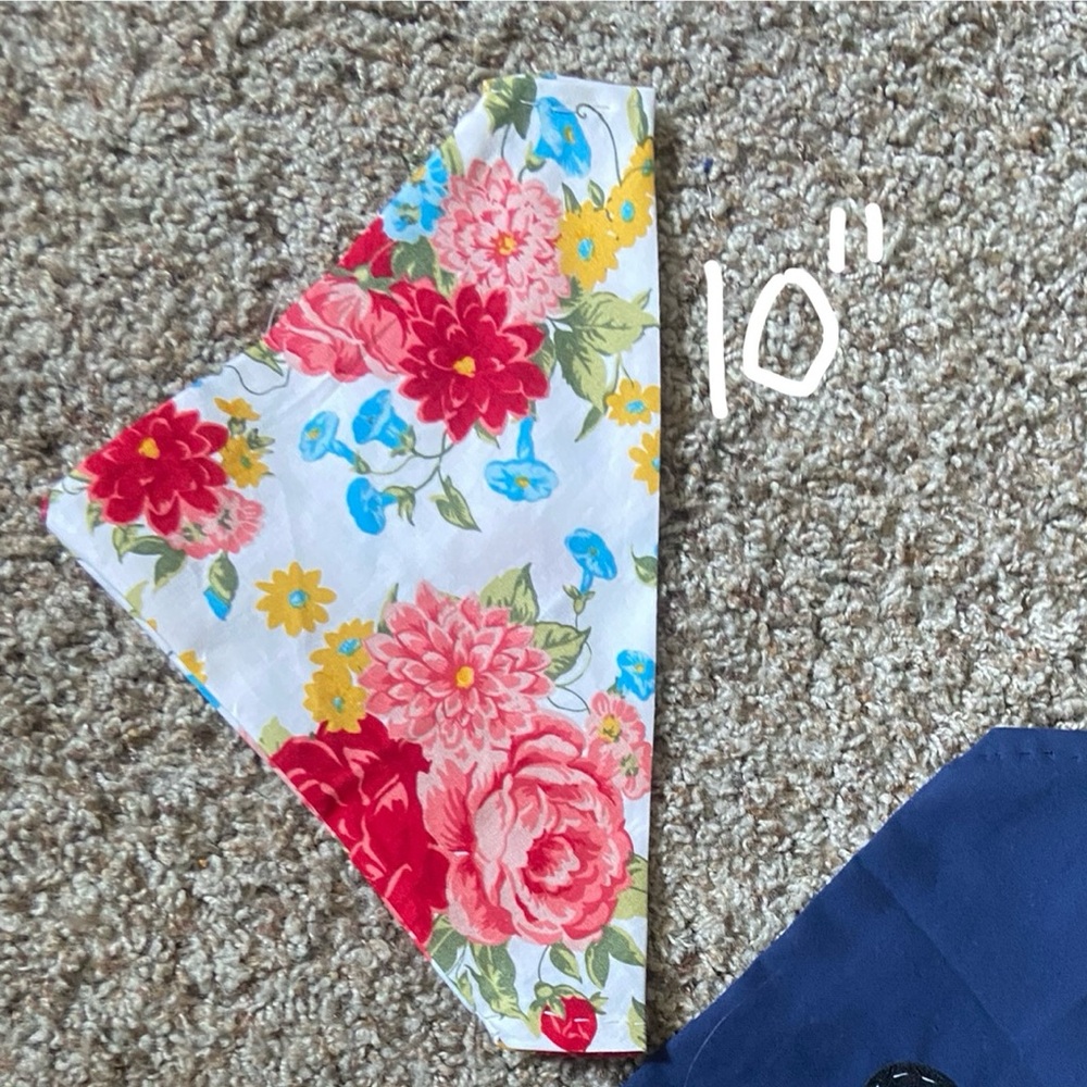Reusable dog collar bandana